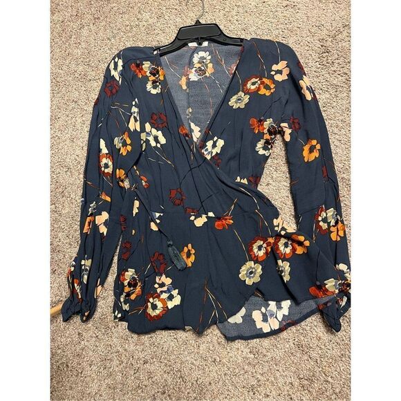 Lovestitch Tops - New Lovestitch Navy floral wrap blouse size Large tie waist